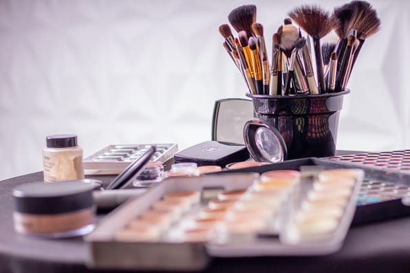 What makes Organic Make Up Better?